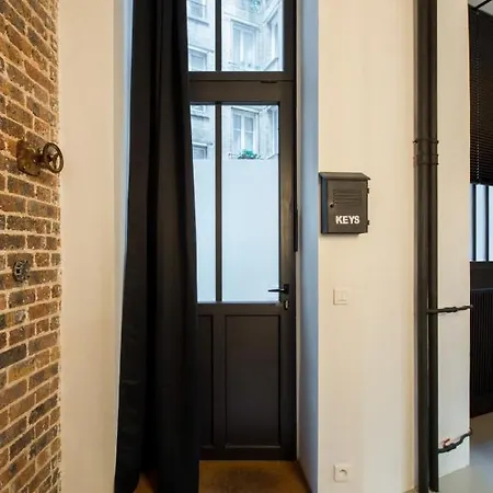 Loft In A Quiet Area Close To The Metro Station *