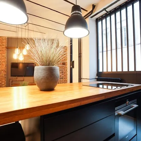 Loft In A Quiet Area Close To The Metro Station Appartement