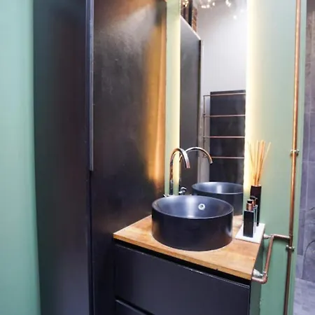 Loft In A Quiet Area Close To The Metro Station * Paris