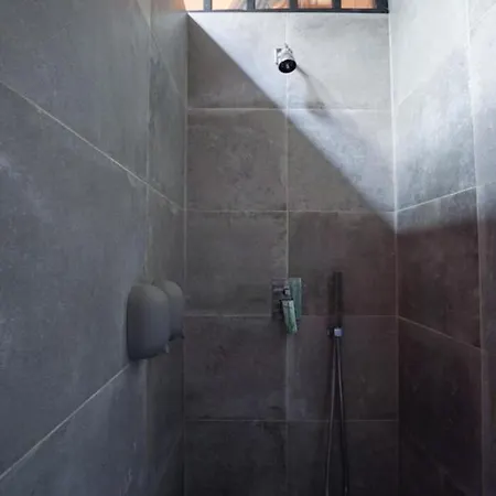 Appartement Loft In A Quiet Area Close To The Metro Station *